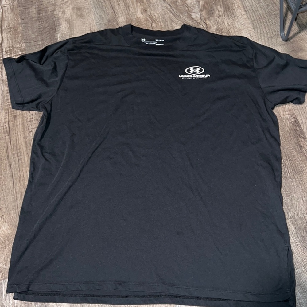 Under Armour T Shirt